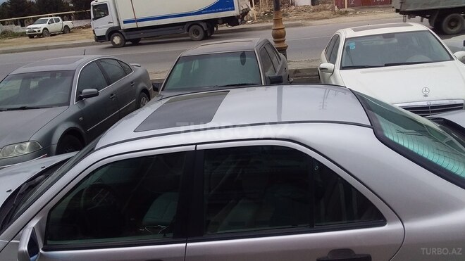 Mercedes C 220 1997, 436,789 km - 2.2 l - Bakı