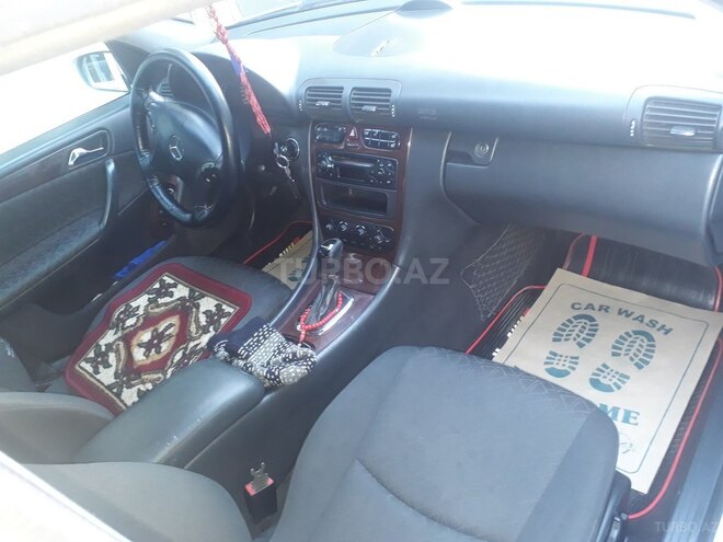 Mercedes C 180 2002, 268,000 km - 1.8 l - Bakı