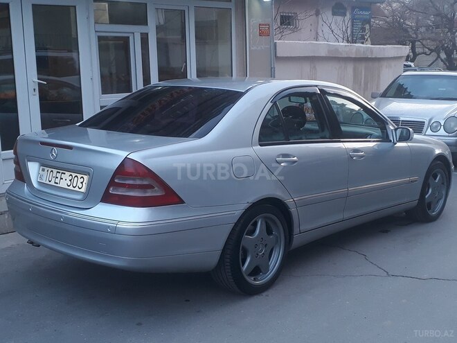 Mercedes C 180 2002, 268,000 km - 1.8 l - Bakı