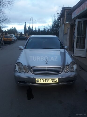 Mercedes C 180 2002, 268,000 km - 1.8 l - Bakı