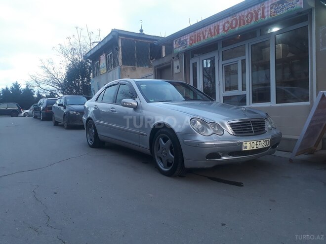 Mercedes C 180 2002, 268,000 km - 1.8 l - Bakı