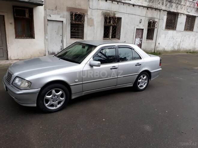 Mercedes C 220 1999, 305,500 km - 2.2 l - Bakı