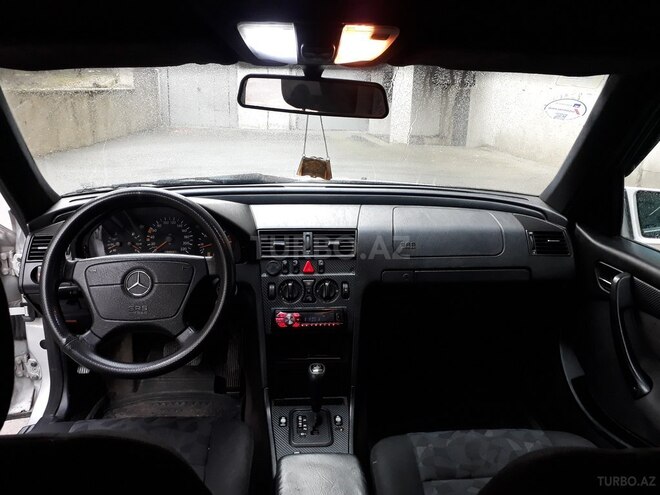 Mercedes C 220 1999, 305,500 km - 2.2 l - Bakı