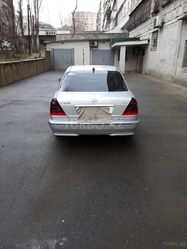 Mercedes C 220 1999, 305,500 km - 2.2 l - Bakı