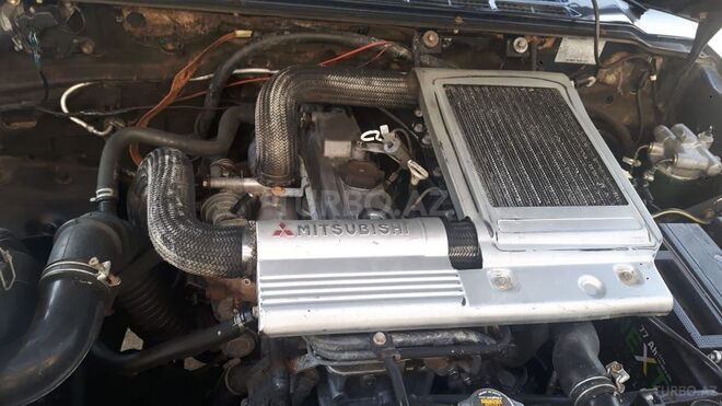 Mitsubishi Pajero 1994, 285,000 km - 2.8 l - Gəncə