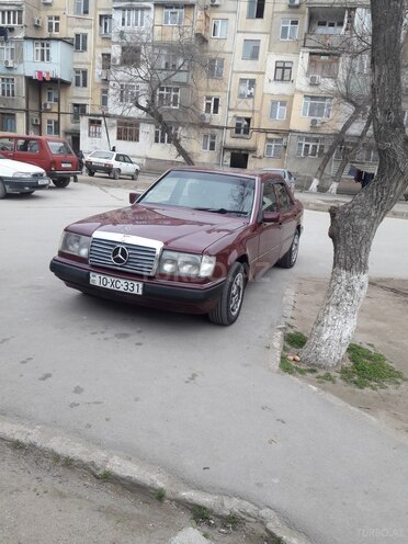 Mercedes E 200 1993, 61,500 km - 2.0 л - Bakı