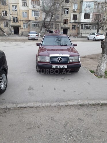 Mercedes E 200 1993, 61,500 km - 2.0 л - Bakı