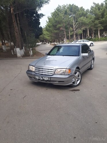 Mercedes C 220 1999, 27,000 km - 2.2 l - Sumqayıt