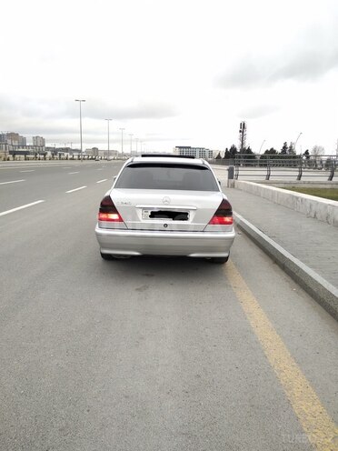 Mercedes C 240 1999, 300,000 km - 2.4 л - Bakı