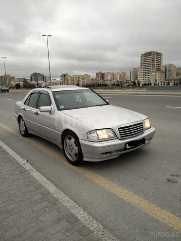 Mercedes C 240 1999, 300,000 km - 2.4 л - Bakı
