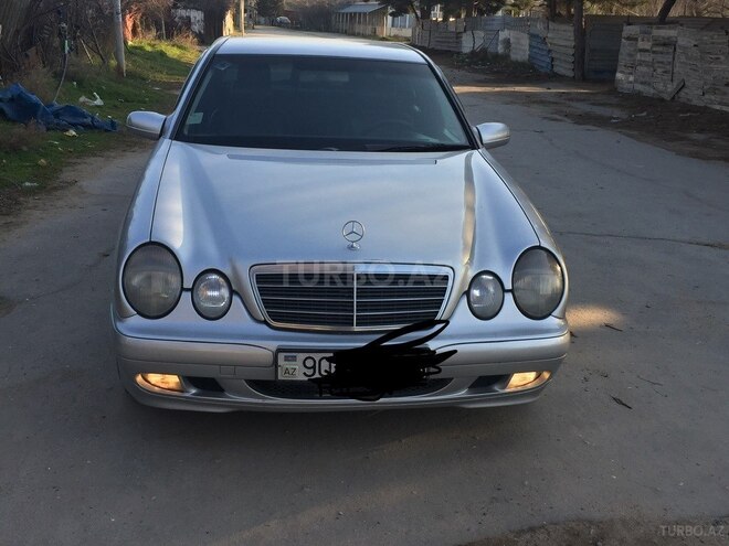 Mercedes E 220 1999, 520,000 km - 2.2 л - Bakı