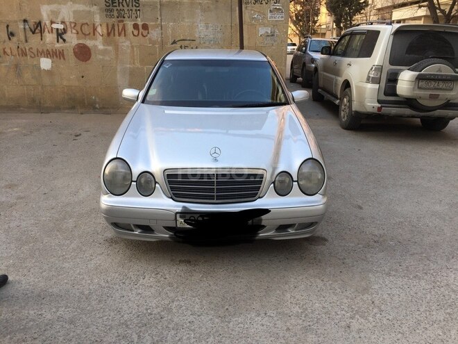 Mercedes E 220 1999, 520,000 km - 2.2 л - Bakı