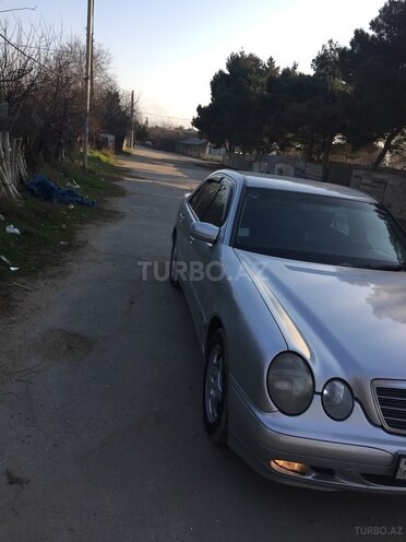Mercedes E 220 1999, 520,000 km - 2.2 л - Bakı