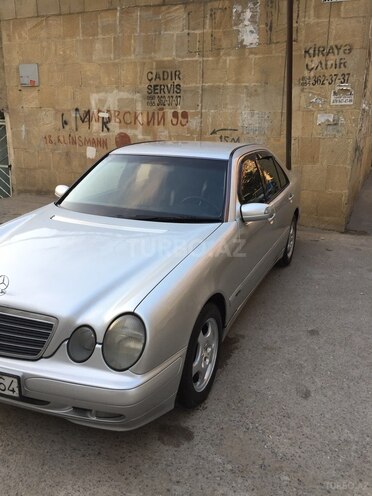 Mercedes E 220 1999, 520,000 km - 2.2 л - Bakı