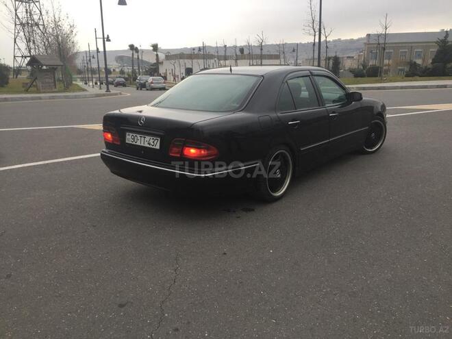 Mercedes E 430 2002, 272,421 km - 4.3 l - Bakı