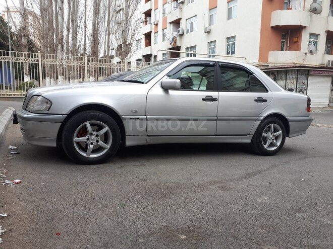 Mercedes C 220 1998, 271,000 km - 2.2 l - Bakı