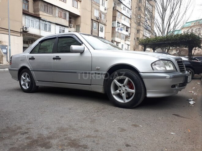 Mercedes C 220 1998, 271,000 km - 2.2 l - Bakı