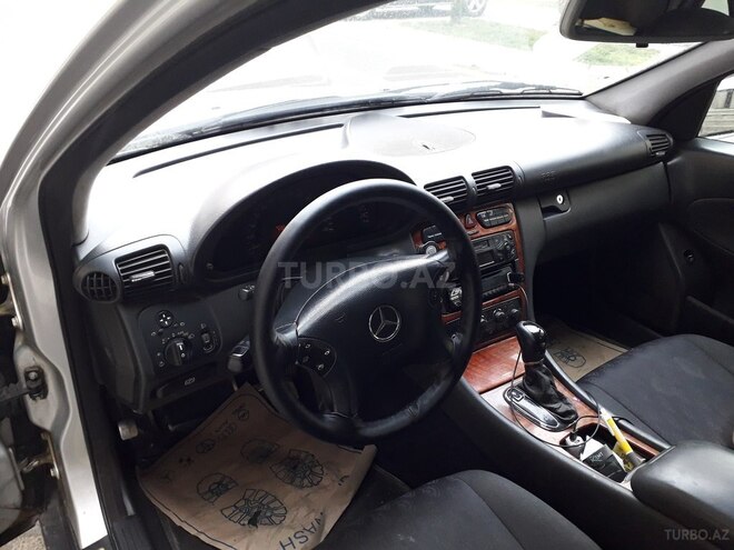 Mercedes C 220 2000, 213,421 km - 2.2 л - Bakı