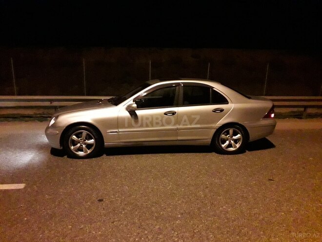 Mercedes C 220 2000, 213,421 km - 2.2 л - Bakı