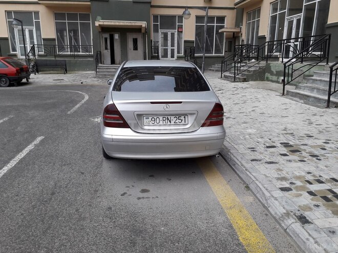 Mercedes C 220 2000, 213,421 km - 2.2 л - Bakı