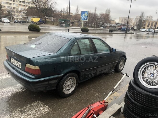 BMW 318 1995, 335,000 km - 1.8 l - Bakı
