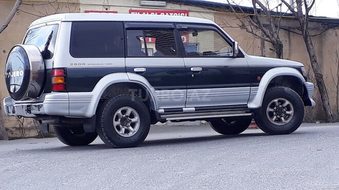 Mitsubishi Pajero 1995, 289,456 km - 2.8 л - Bakı