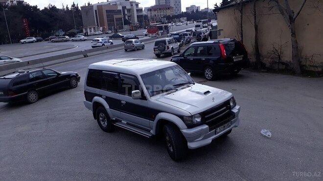 Mitsubishi Pajero 1995, 289,456 km - 2.8 л - Bakı
