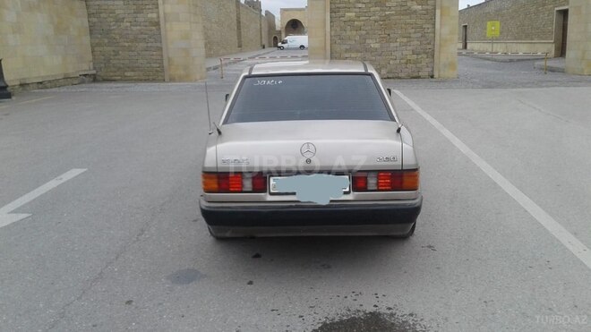 Mercedes 190 1989, 238,000 km - 2.0 л - Bakı