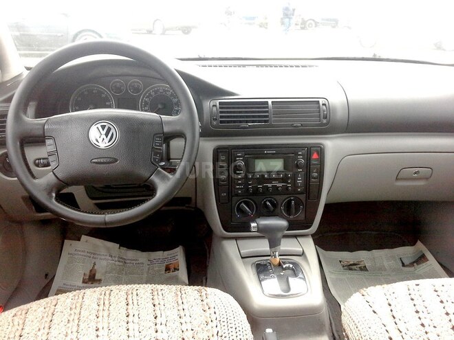 Volkswagen Passat 2002, 220,001 km - 1.8 л - Bakı