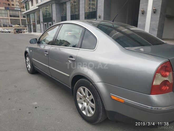 Volkswagen Passat 2003, 167,000 km - 1.8 l - Bakı