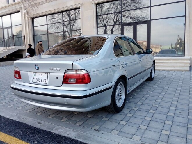 BMW 528 1996, 295,000 km - 2.8 l - Sumqayıt