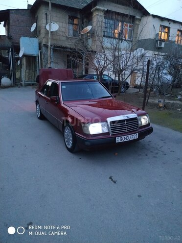 Mercedes E 200 1990, 400,258 km - 2.0 l - Bakı