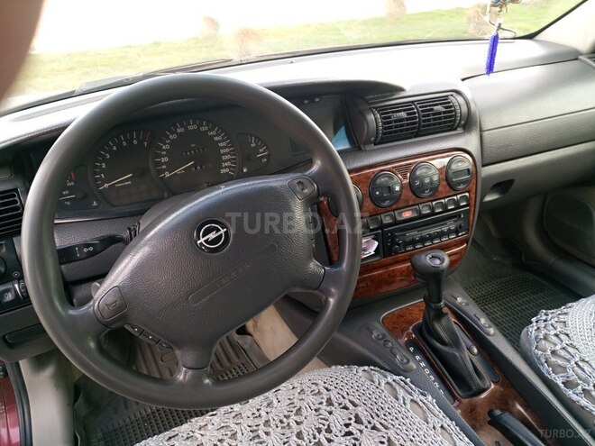 Opel Omega 1998, 285,000 km - 2.5 l - Sumqayıt