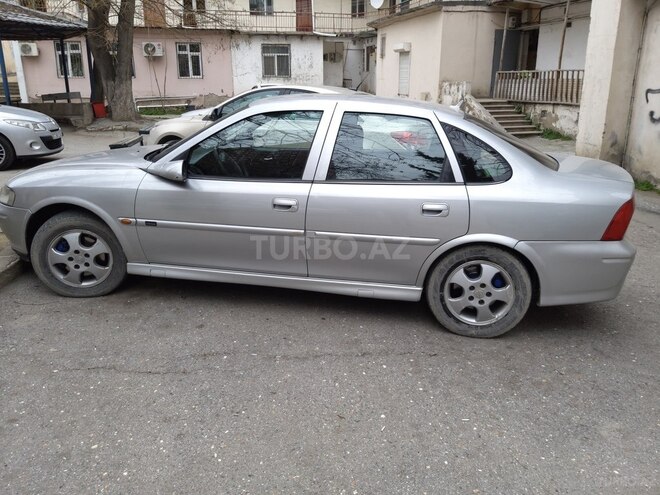 Opel Vectra 2000, 288,000 km - 1.8 l - Bakı