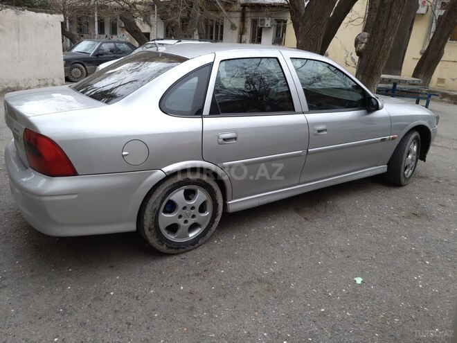 Opel Vectra 2000, 288,000 km - 1.8 l - Bakı