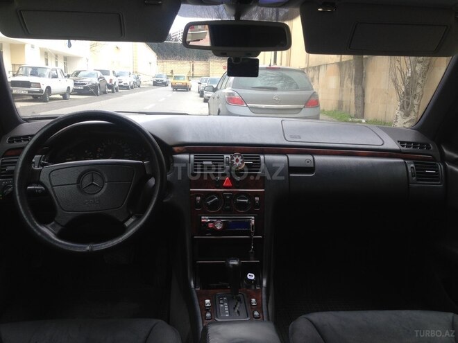 Mercedes E 230 1996, 444,507 km - 2.3 l - Bakı