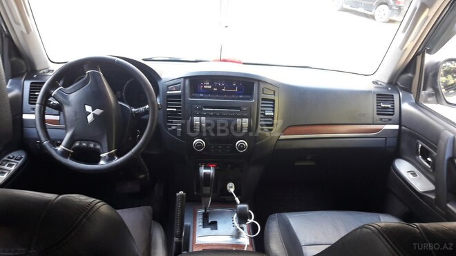 Mitsubishi Pajero 2008, 162,000 km - 3.0 l - Bakı