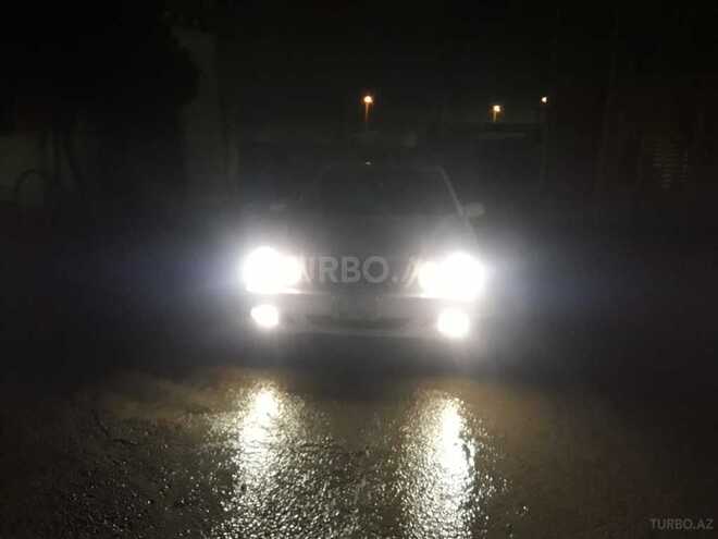 Mercedes E 320 2000, 319,000 km - 3.2 л - Bakı