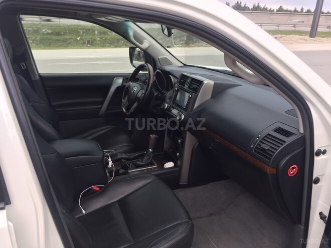 Toyota Prado 2010, 10,600 km - 2.7 л - Bakı