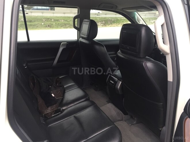 Toyota Prado 2010, 10,600 km - 2.7 л - Bakı
