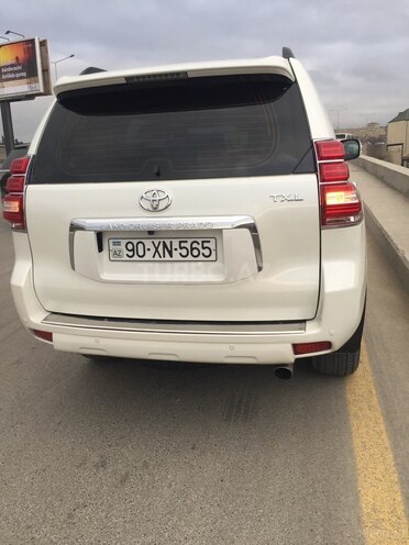 Toyota Prado 2010, 10,600 km - 2.7 л - Bakı