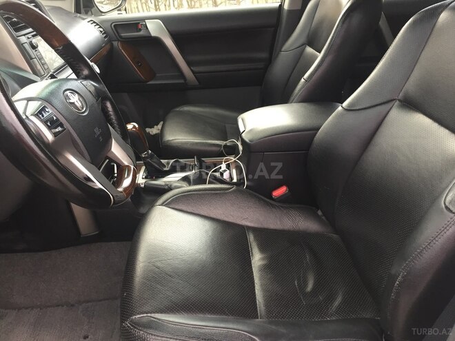 Toyota Prado 2010, 10,600 km - 2.7 л - Bakı