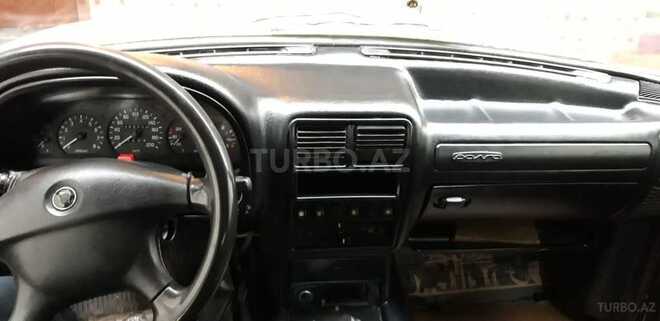 GAZ 3110 2005, 230,000 km - 2.4 l - Quba