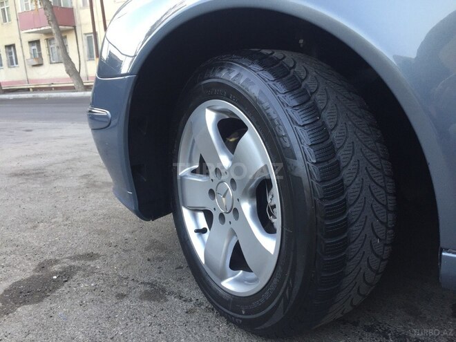 Mercedes C 270 2006, 179,500 km - 2.4 l - Gəncə