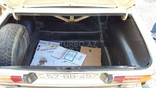 LADA (VAZ) 2106 1986, 123,000 km - 1.3 l - Salyan