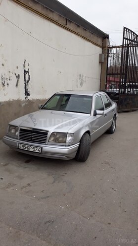 Mercedes E 200 1996, 336,000 km - 2.0 л - Bakı
