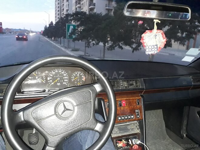 Mercedes E 200 1996, 336,000 km - 2.0 л - Bakı