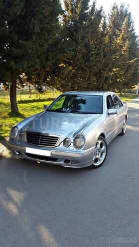 Mercedes E 260 2000, 196,000 km - 2.6 l - Mingəçevir