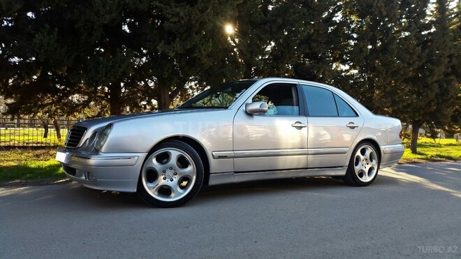 Mercedes E 260 2000, 196,000 km - 2.6 l - Mingəçevir