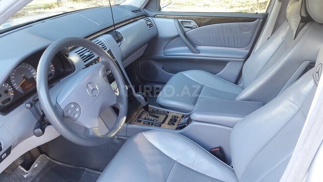 Mercedes E 260 2000, 196,000 km - 2.6 l - Mingəçevir